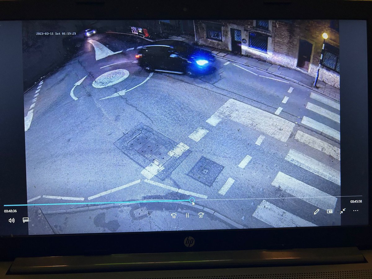 TheCareerCV's tweet image. PLEASE HELP:

See images taken from video from The Fieldens roundabout at Feniscowles. 

Saturday 11th March
1.19am our Audi SQ7
1:56am our Audi A6

CCTV footage needed from Preston Old Road. 

The web is closing in scum bag 

#carcrime #blackburn #CCTV