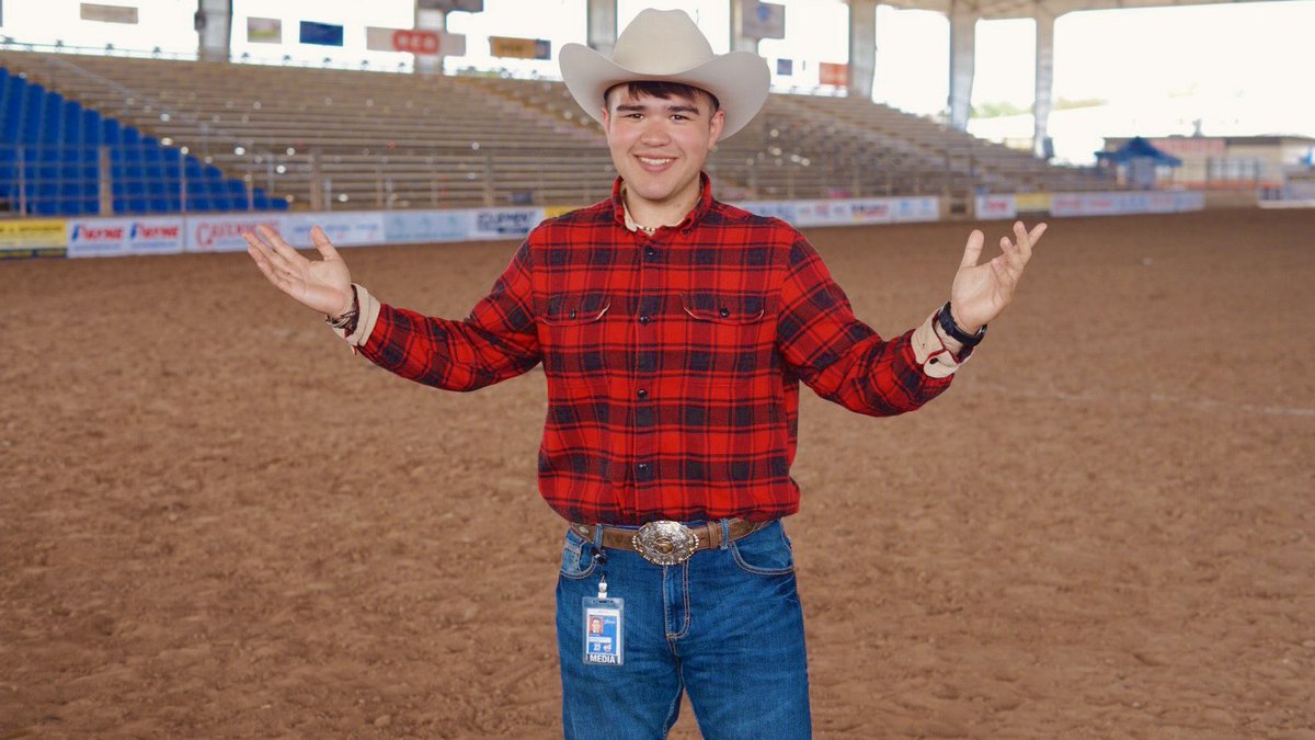 joejdeleon's tweet image. From a cup of Joe, to the Live Stockshow. Working 4 you in Mercedes today. #rgv #rodeo #livestockshow