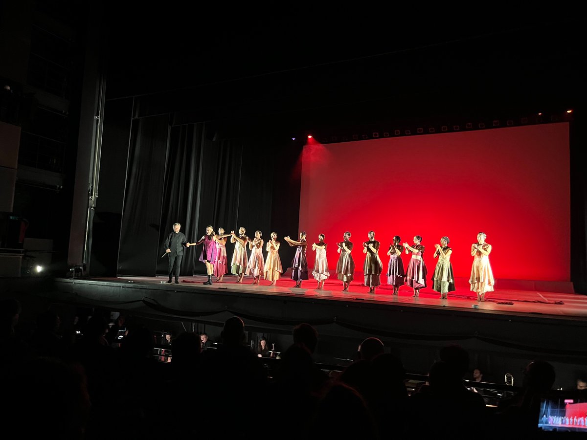 Claire_Rawles's tweet image. What a way to start the week! If you get the chance to witness @seetadances @BSOrchestra #KirillKarabits at @Sadlers_Wells tomorrow do it! #TheRiteofSpring 🔥🔥🔥