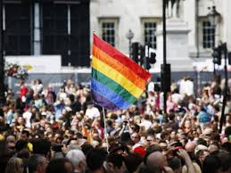 New post "Passageira é expulsa do metr? de SP após ofender casal gay e pedir para ler a Bíblia" on my