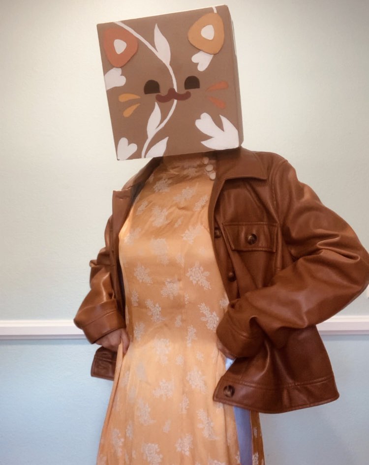 cuptoast's tweet photo. i forget to take pics during streamer awards so heres what i wore! https://t.co/D1eKGVEHDT