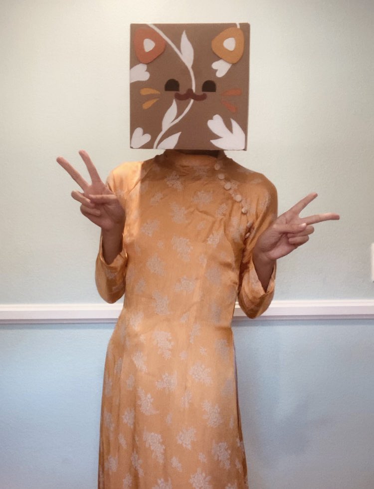 cuptoast's tweet photo. i forget to take pics during streamer awards so heres what i wore! https://t.co/D1eKGVEHDT