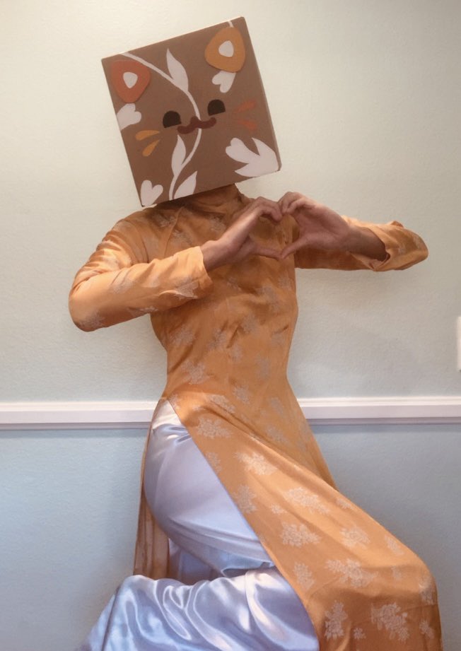 cuptoast's tweet photo. i forget to take pics during streamer awards so heres what i wore! https://t.co/D1eKGVEHDT