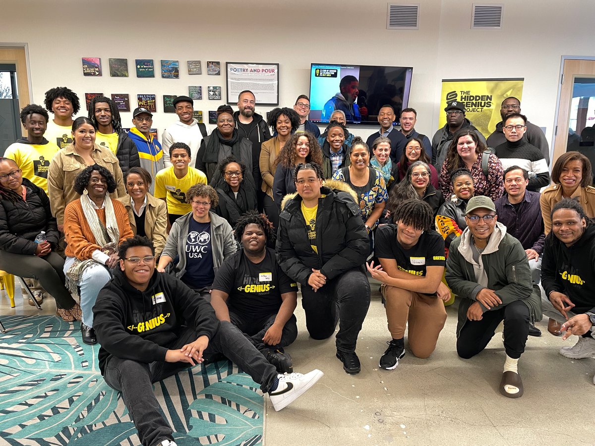 HiddenGeniusPro's tweet image. "If you want to lift yourself up, lift up someone else." - Booker T. Washington 💪🏿

BIG UPS ❤️ to our spectacular group of volunteers for powering our Richmond Interview Day this past Saturday! 🙌🏿 

#MotivationMonday #PoweredByCommunity #RevealingGenius