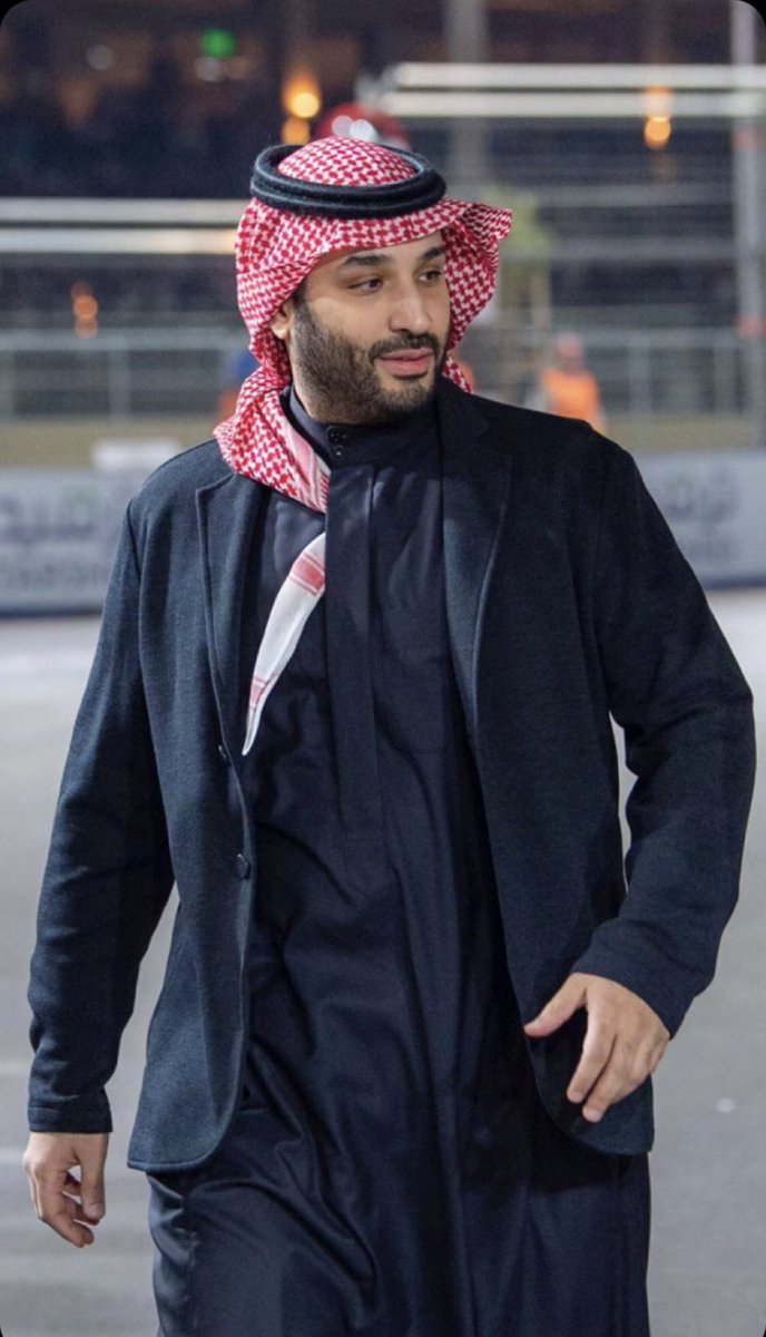 Msksa84's tweet photo. #ولي_العهد عسى السعادة ما تفارق سنـيـنـگ https://t.co/tpv6QFCYtY