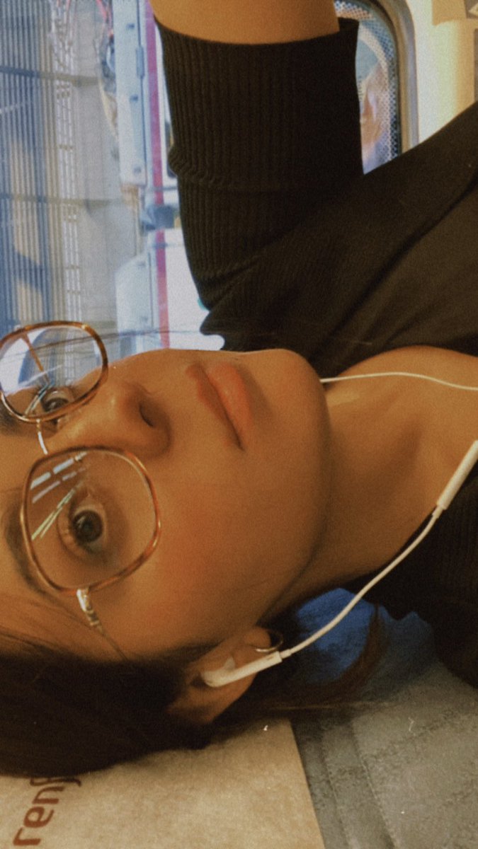 palomalve1's tweet photo. 🎧 🌸 https://t.co/l7AtO26AXe