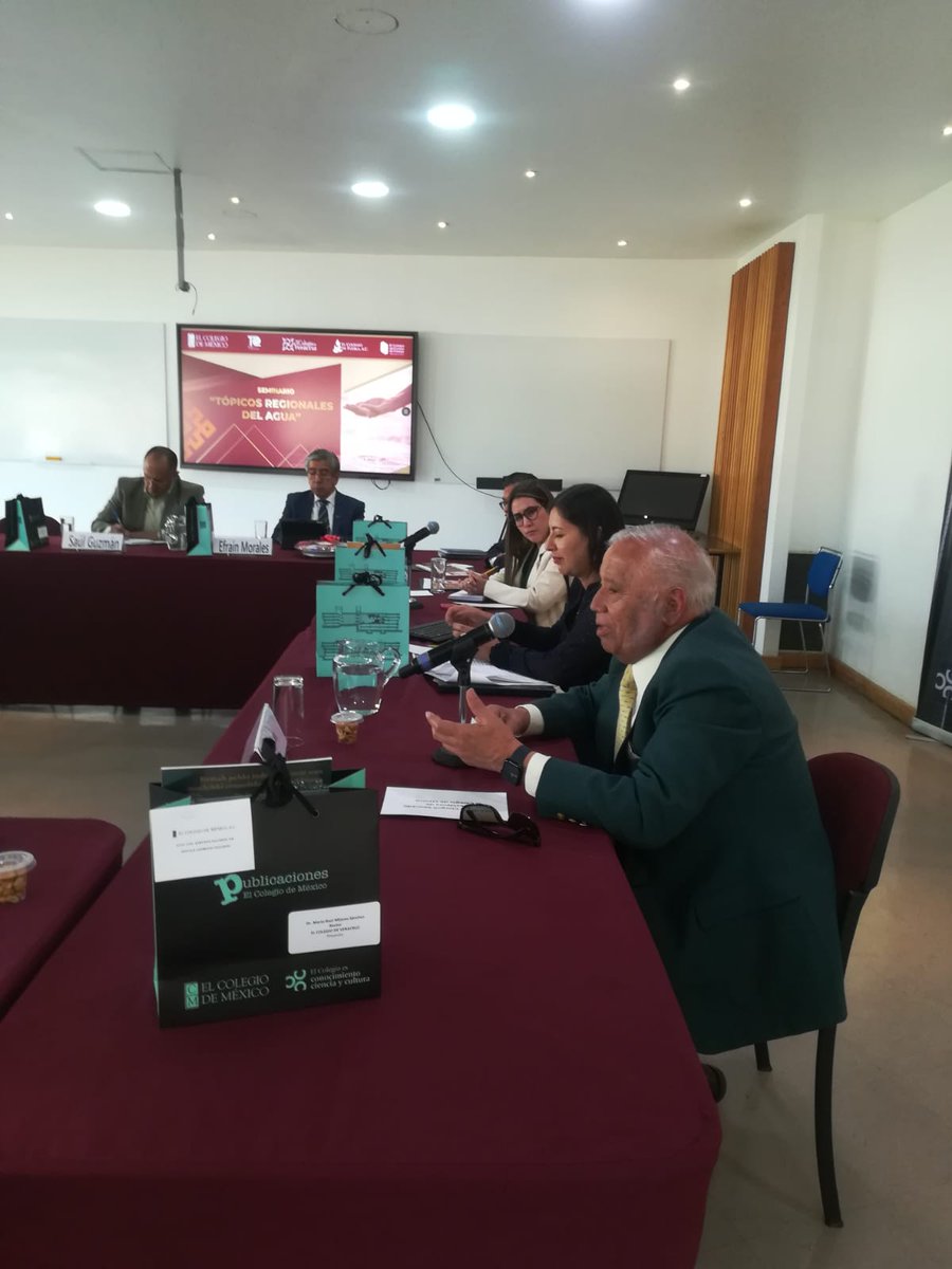 ElColVer's tweet photo. Reunión de Trabajo entre Colegios. Dr. Mario Mijares, Rector #COLVER; Dr. Pablo Vargas, director @elcolegiohgo; Mtra. Yenifer López Guzmán, presidenta @COLPUEAC; Dr. Serafín Ríos Elorza, presidente @COLTLAX: Dr. Silvia Giorguli, presidenta @elcolmex https://t.co/fdFFm0aOle