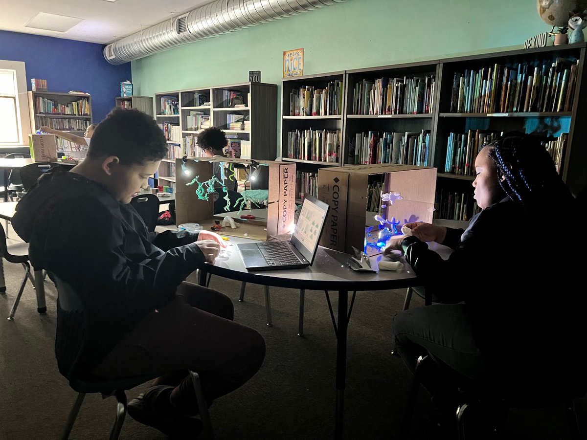 ArtsElementary's tweet photo. Musical Season and Our Tech Crew has a hands-on deck learning experience with Mrs. Russel about stage lighting by creating their own models and exploring how lighting will affect their stages.
#AAECS #CharterEducation #Elementaryschool #lehighvalley #ArtsIntegration #allentown https://t.co/1kAVIsywPG