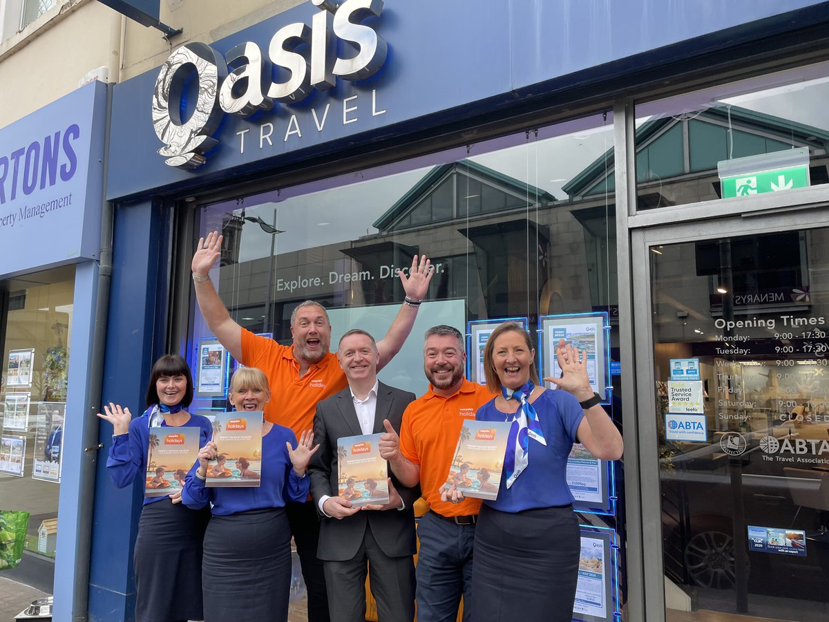 AprilHutchinson's tweet photo. Day One #TTGTop50 done ✅
Big cheers to @OasisTravelNI team at Bangor for such a successful year - including a big cruise sales boost! @JDocherty1975 even tried out the Celebrity Cruises virtual reality corner. So many ideas on growing this sector! @AdrianMarpole @easyJetholidays https://t.co/kxaDUZ5cQ0