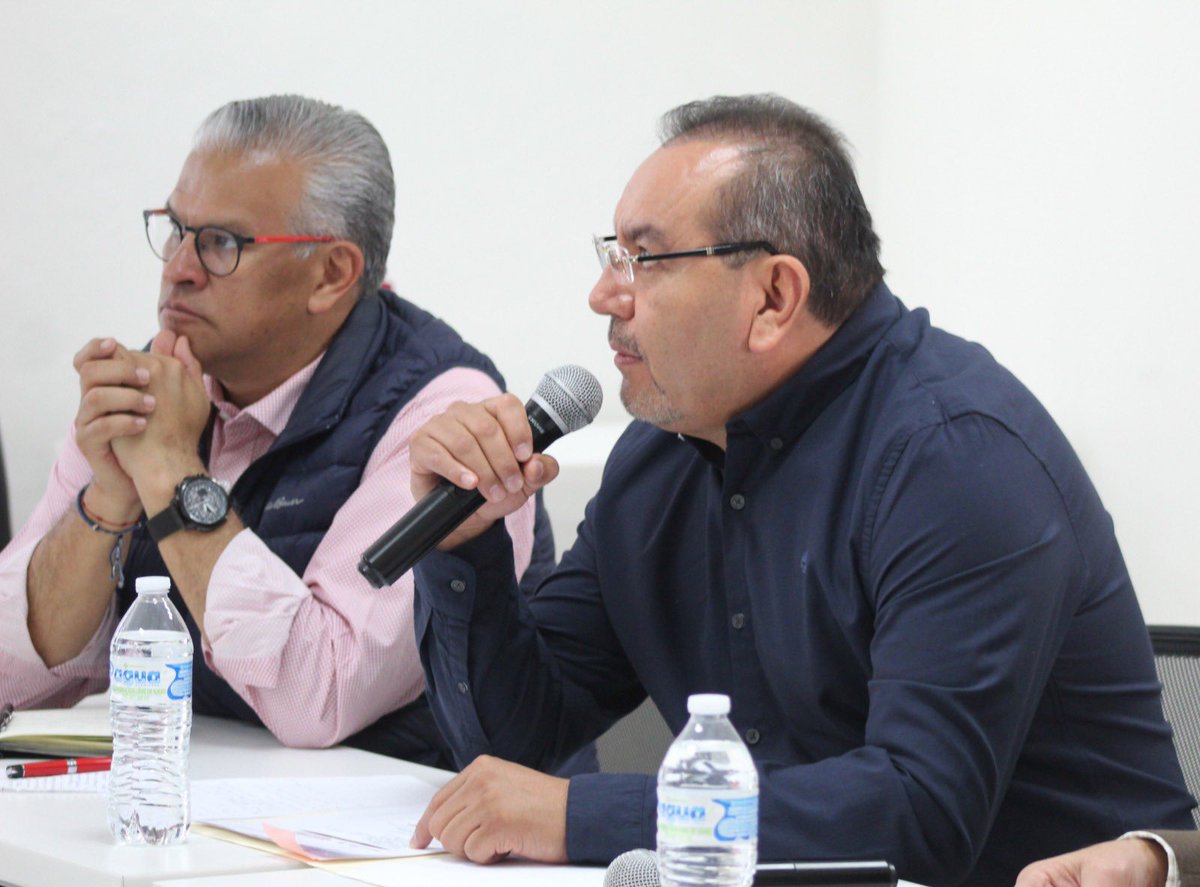 SIPDUS's tweet photo. Para construir escenarios y definir proyectos o acciones que sirvan como estrategias para moldear el Programa Sectorial de Obras Públicas y Ordenamiento Territorial, la SOPOT organizó el Foro de debate prospectivo denominado “Carreteras y caminos para el Hidalgo que queremos” https://t.co/rQXrgn40Xp