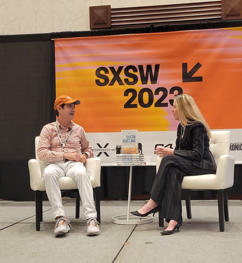 SiliconGlobal's tweet photo. what a big week in news #SVB collapse #SXSW2023 &amp; my Q&amp;A with @jimbreyer @jimihendrixlive &amp; #AskAVC show with @stevecase &amp; yes, my #SiliconHeartland 
@siliconlands book launch too! https://t.co/VESxsrtJkk https://t.co/T5M17TUGwY