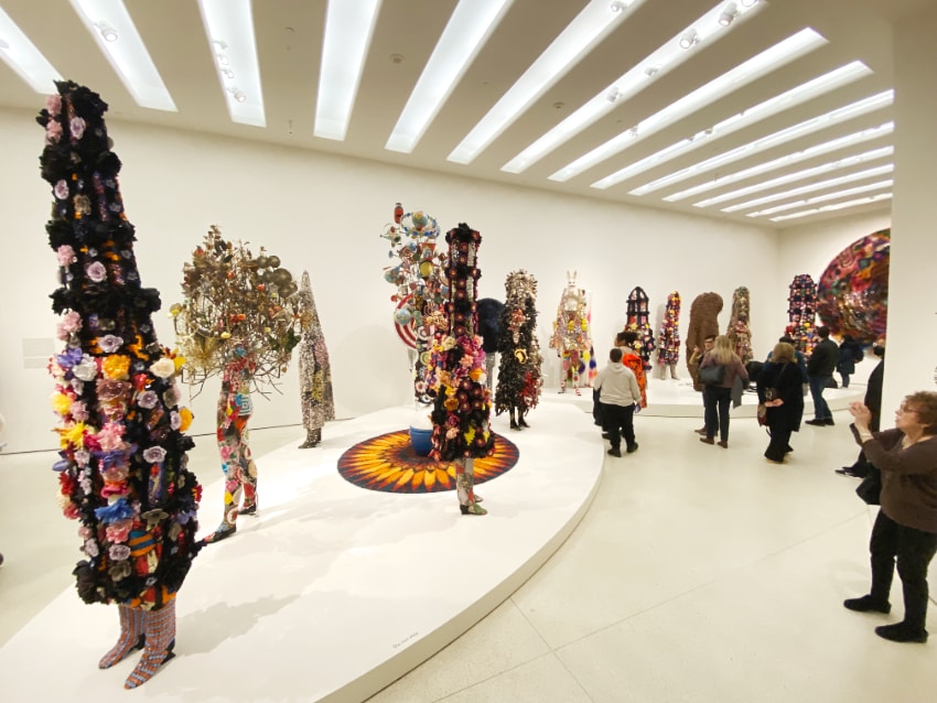 Nick Cave at the Guggenheim - a must-see! Up through April 10th: artsology.com/blog/2023/03/n… #nickcave #guggenheim #forothermore #soundsuits #retrospective