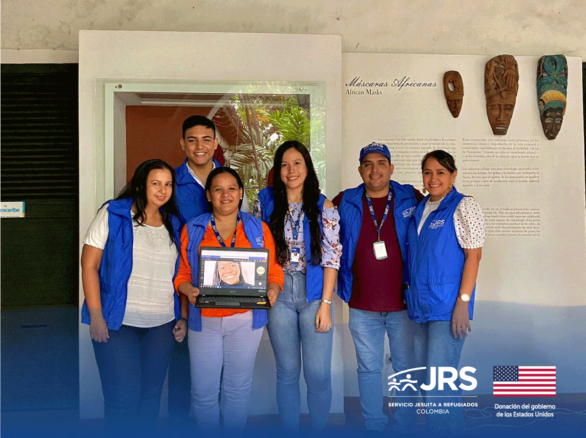 ColombiaJRS's tweet photo. #JRSEnLasRegiones 

Hoy iniciamos actividades en nuestras nuevas oficinas satelitales ubicadas en las ciudades de Pereira y Cartagena.

Continuaremos con nuestra misión de acompañar, servir y defender en estos territorios.

Con el apoyo de:
@StatePRM 
@USEmbassyBogota https://t.co/kWEEKVz8NF