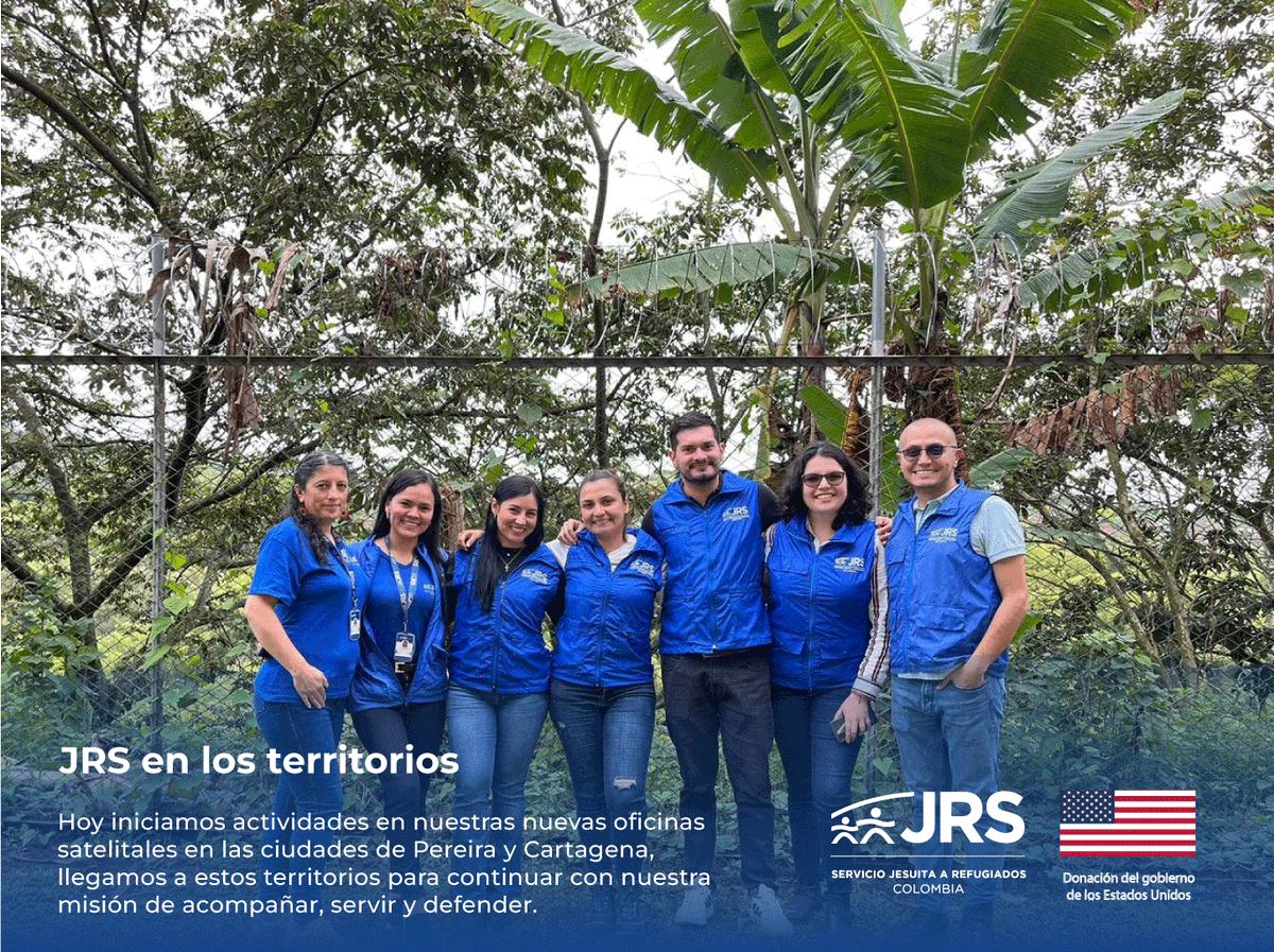 ColombiaJRS's tweet photo. #JRSEnLasRegiones 

Hoy iniciamos actividades en nuestras nuevas oficinas satelitales ubicadas en las ciudades de Pereira y Cartagena.

Continuaremos con nuestra misión de acompañar, servir y defender en estos territorios.

Con el apoyo de:
@StatePRM 
@USEmbassyBogota https://t.co/kWEEKVz8NF