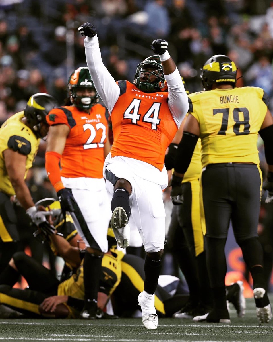 _d1elijah's tweet photo. Can’t Nobody Stop God’s Blessings 💫
#journey #XFL https://t.co/2P06JuoD7A