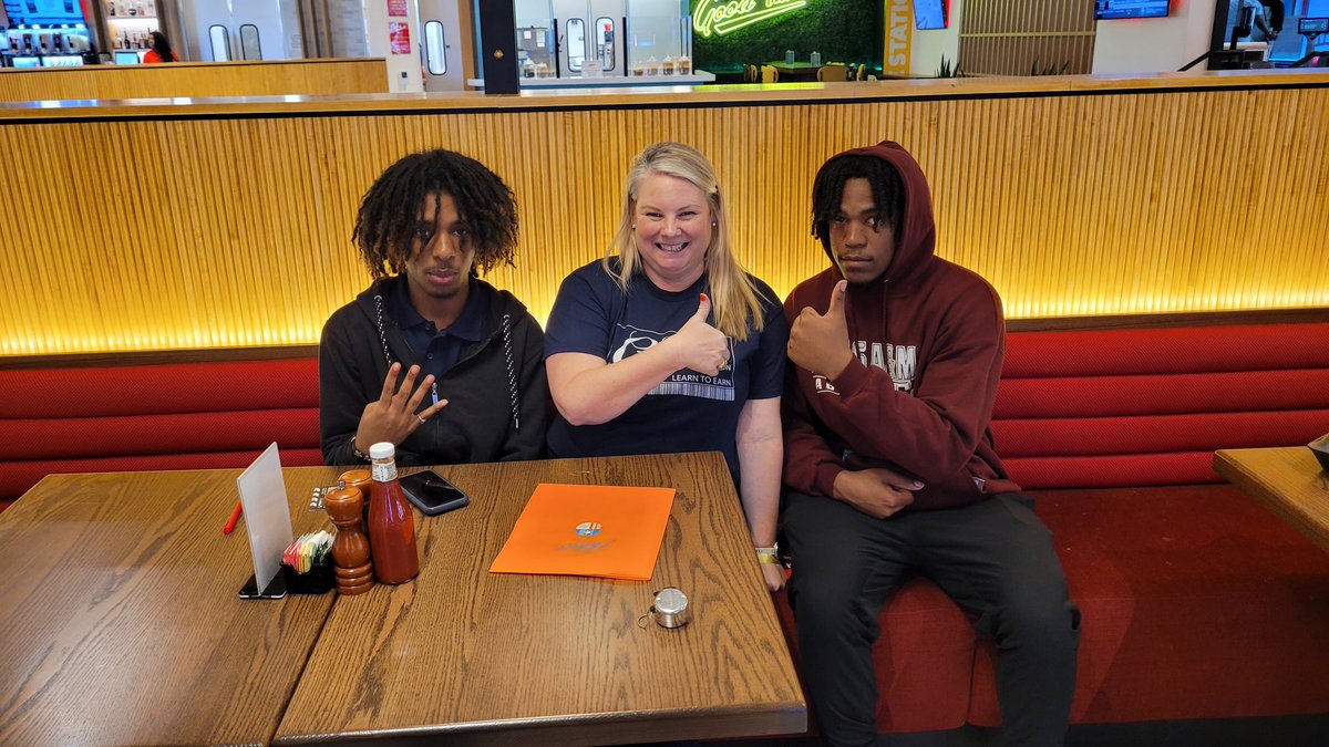 Charissa E. Harrison tweet media