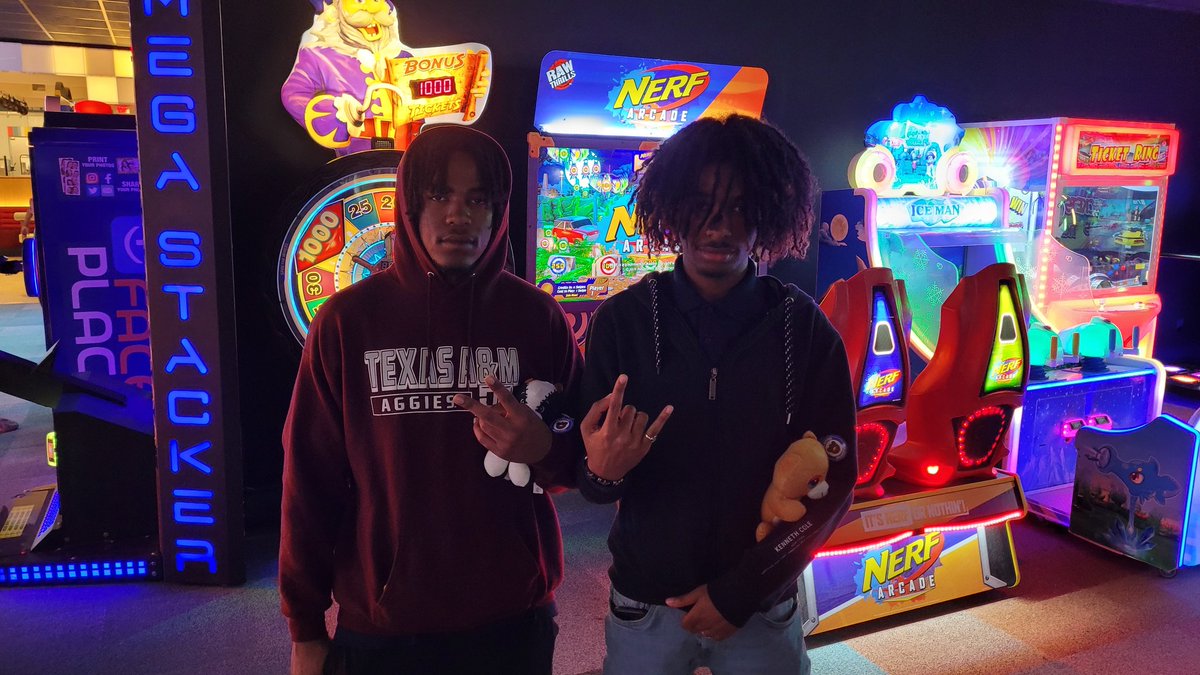 Charissa E. Harrison tweet media