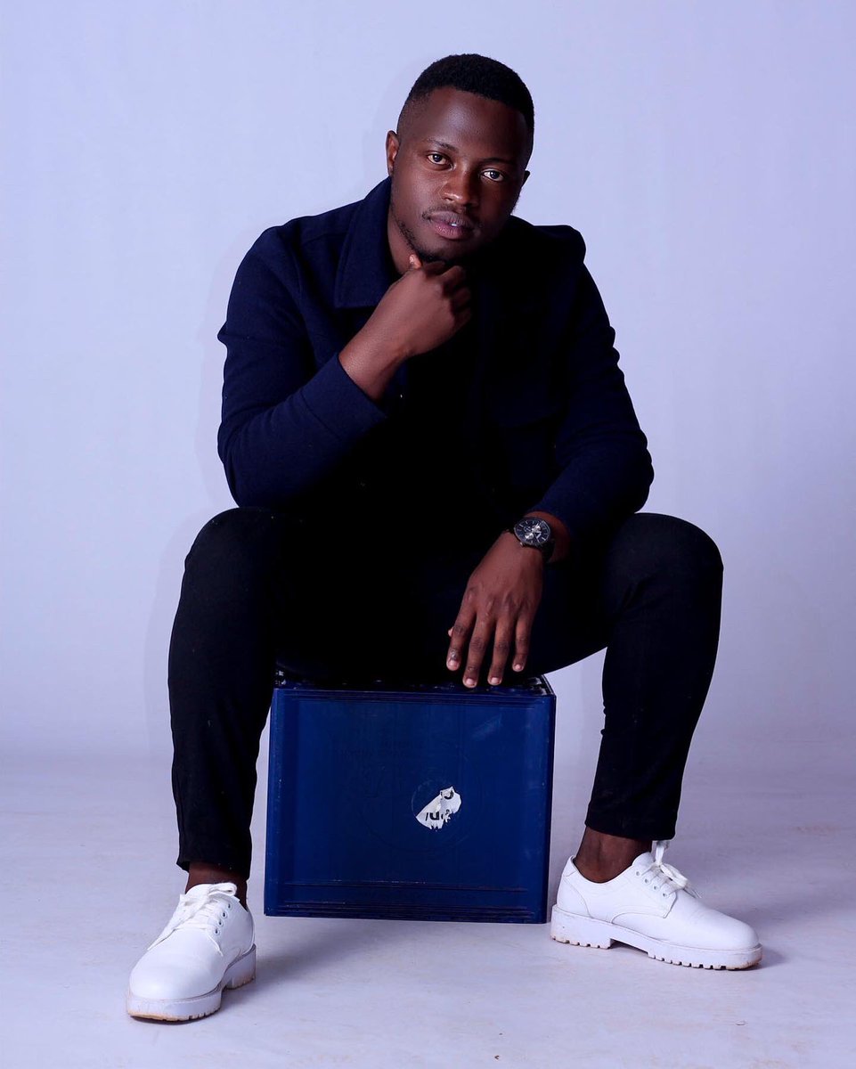 LvillasVision's tweet photo. Indoor photoshoots are always the best📸👑 #photograph #photograghy #kwandebelephotographer #lvillasvision #pretoriaphotographer #PTAphotography https://t.co/iWe9ysFwcc
