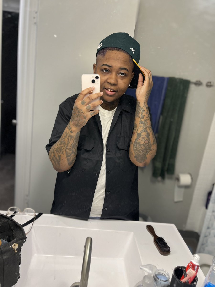 inkyk_'s tweet photo. Photo dump.. I love u cousin 💚🦍🕊️ #LLShaqAttack https://t.co/BI4fxFTrjZ