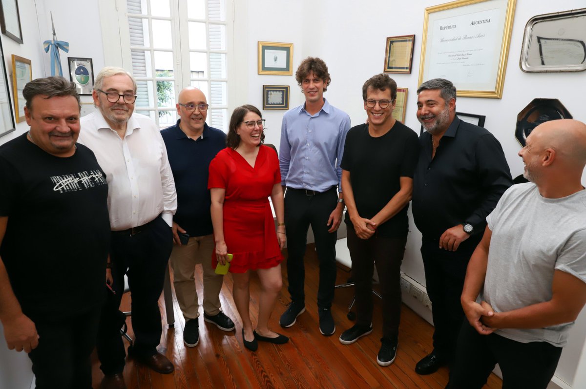 GugaLusto's tweet photo. Para gestionar mejor el Estado necesitamos más preparación. La inauguración del @inst_democracia es muy importante para acompañar la formación de dirigentes y militantes del radicalismo de la Ciudad. Les deseo éxitos para este año 💪🏼. https://t.co/6xjkefII5N