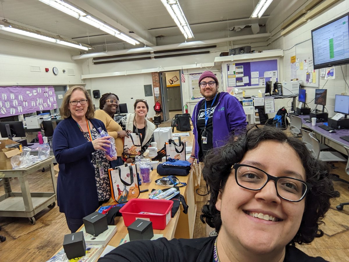 edcampwaukegan's tweet photo. The #edcampwaukegan23 team starting the set up process, we hope to see you this Saturday! Register today! https://t.co/62EiCgHuN9 @EdcampUSA #edcamp #wps60 https://t.co/JTJKJNipFT