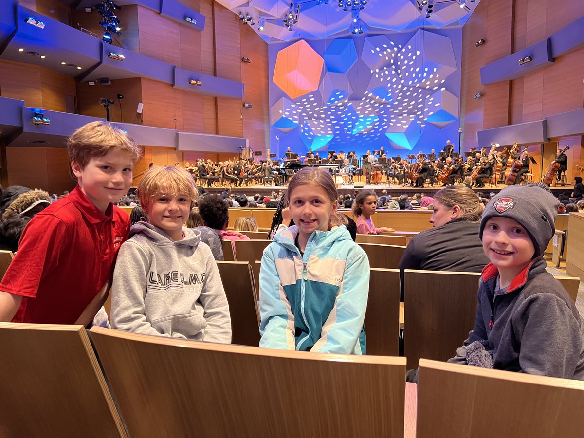 PartnershipPlan's tweet photo. We recently sponsored a grant to send every 4th grader in the district on a trip to Orchestra Hall to learn about instruments before they select what they'd like to play in 5th grade.  This is the #wonder that we make happen when you give generously. #PonyPride #grantsinaction https://t.co/mvPxdzsVJD