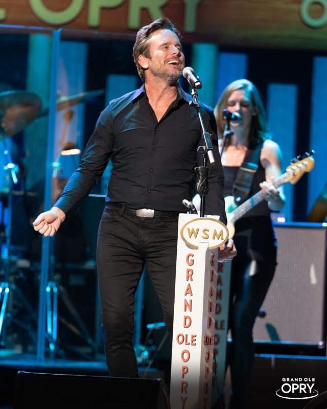 HollyBear tweet media