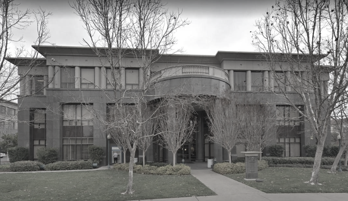 RobloxNewsAlert's tweet image. 🌐 RBNews: Roblox will soon be moving the HQ to a brand new place situated at less than 700m away from the current one. The new HQ that used to be owned by Guidewire will be moving into the current Roblox HQ. #Roblox

Article: therealdeal.com/chicago/2023/0…