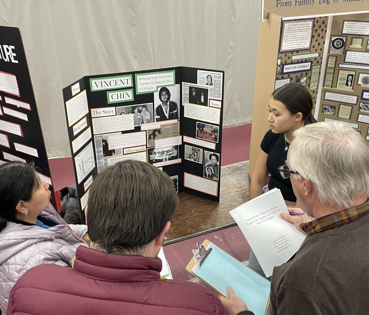 ErikAndersonMN's tweet photo. Regional @MNHistoryDay tonight @AugsburgU with some fabulous @edinaschools 9th graders showing off their hard work.
Hats off to @SwimNeyMaj and @mrgriggs_ for their leadership. #ehsgov https://t.co/n1Yxz7L4jp