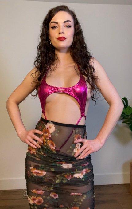 It&rsquo;s officially my birthday week. Send me tributes and gifts this week!   Or come play with me on SextPanther