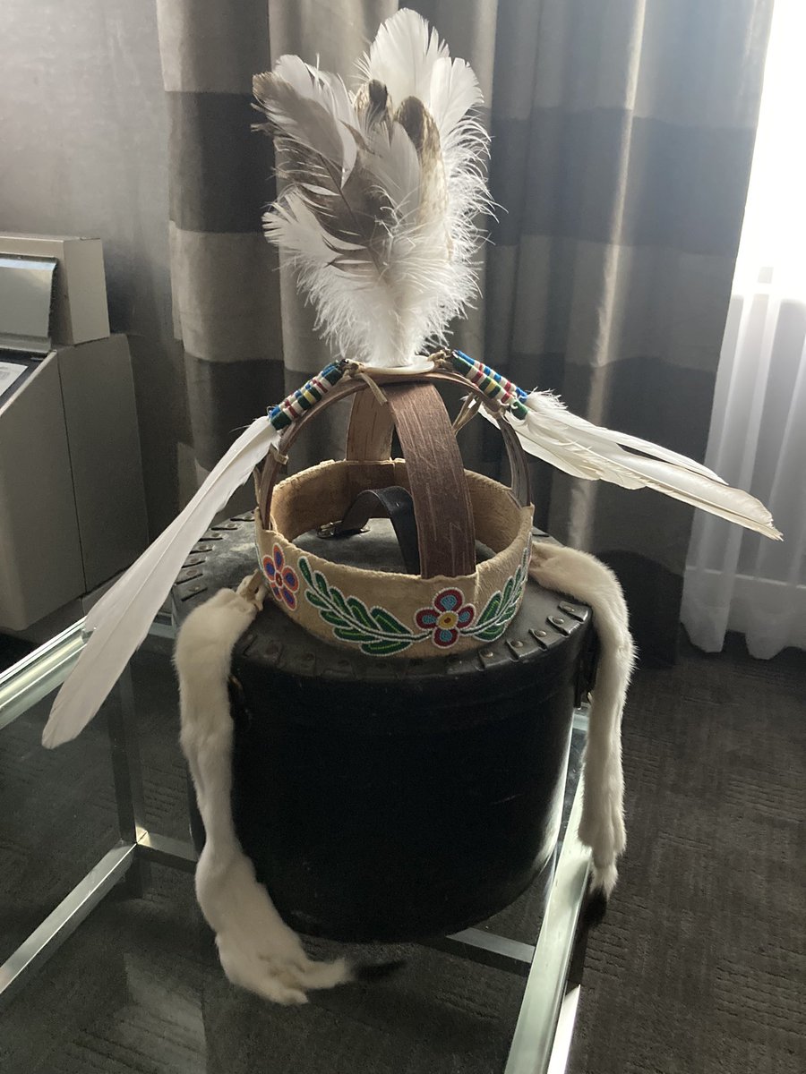 I want to express my most grateful appreciation to @ChiefNish & the Peel Regional police officers that assisted in the safe return of our community headdress. Your professionalism & understanding of the importance to our Nation is much appreciated. G’chi miigwech.