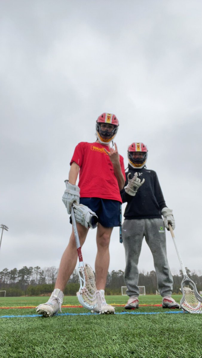 AndrewCraddoc7's tweet photo. Little rainy day fun @ghsbulldoglax @GoochlandSports https://t.co/2e5rWNd0q9