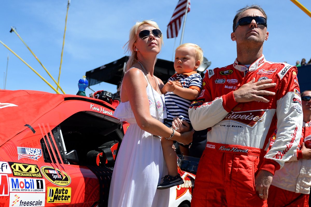 NASCAR's tweet photo. It was 2014 when the Closer became ... The Closer. 

How did @KevinHarvick do it? 👀 

#NASCAR75 https://t.co/Oy47IPElFj
