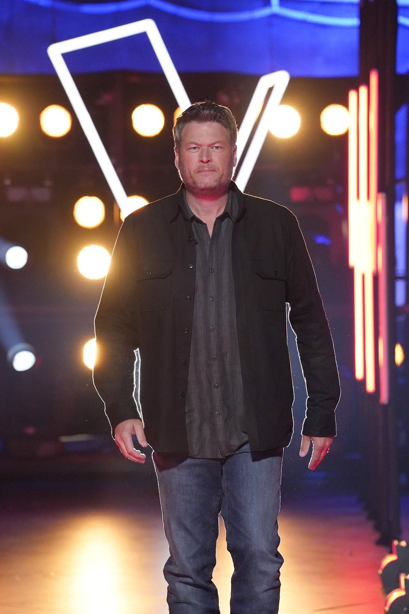 blakeshelton's tweet photo. Alright America, let's get some more artists for the FINAL #TeamBlake! Don't miss @NBCTheVoice TONIGHT! #TheVoice https://t.co/3qq5Zu6c7X