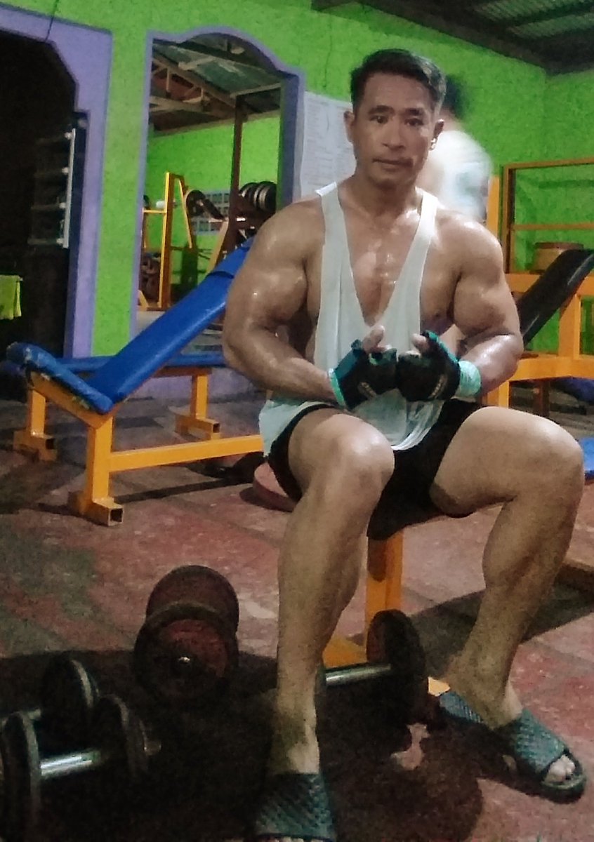 PilloDexter's tweet photo. #nopainnogain 🔥🔥💪💪💪 https://t.co/Xg7wfMHB8X