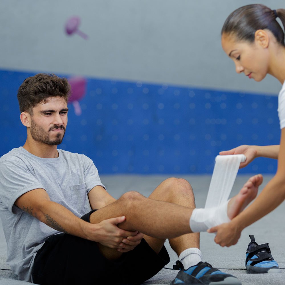 Professional and amateur athletes frequently suffer high ankle sprains. What are high ankle sprains? Why are they so common? How are they treated? Learn more: bit.ly/3ZJcAq7

#highanklesprain #anklesprain #footandanklespecialist #UFAI #podiatrist #ankledoctor
