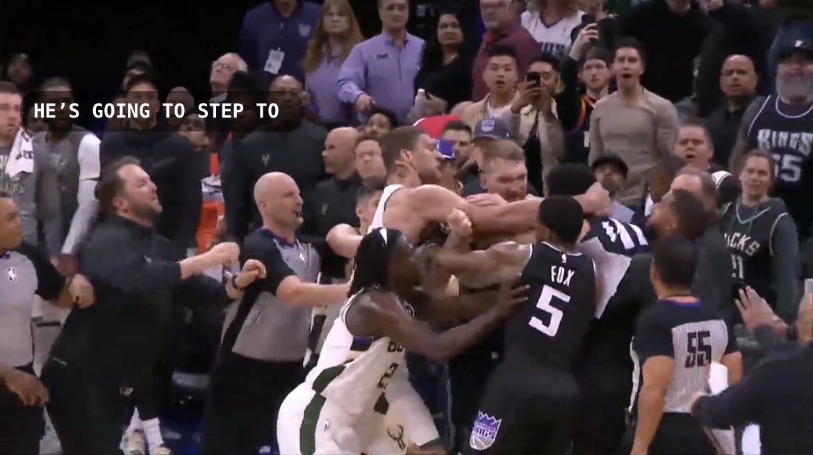 Bucks Lead tweet media