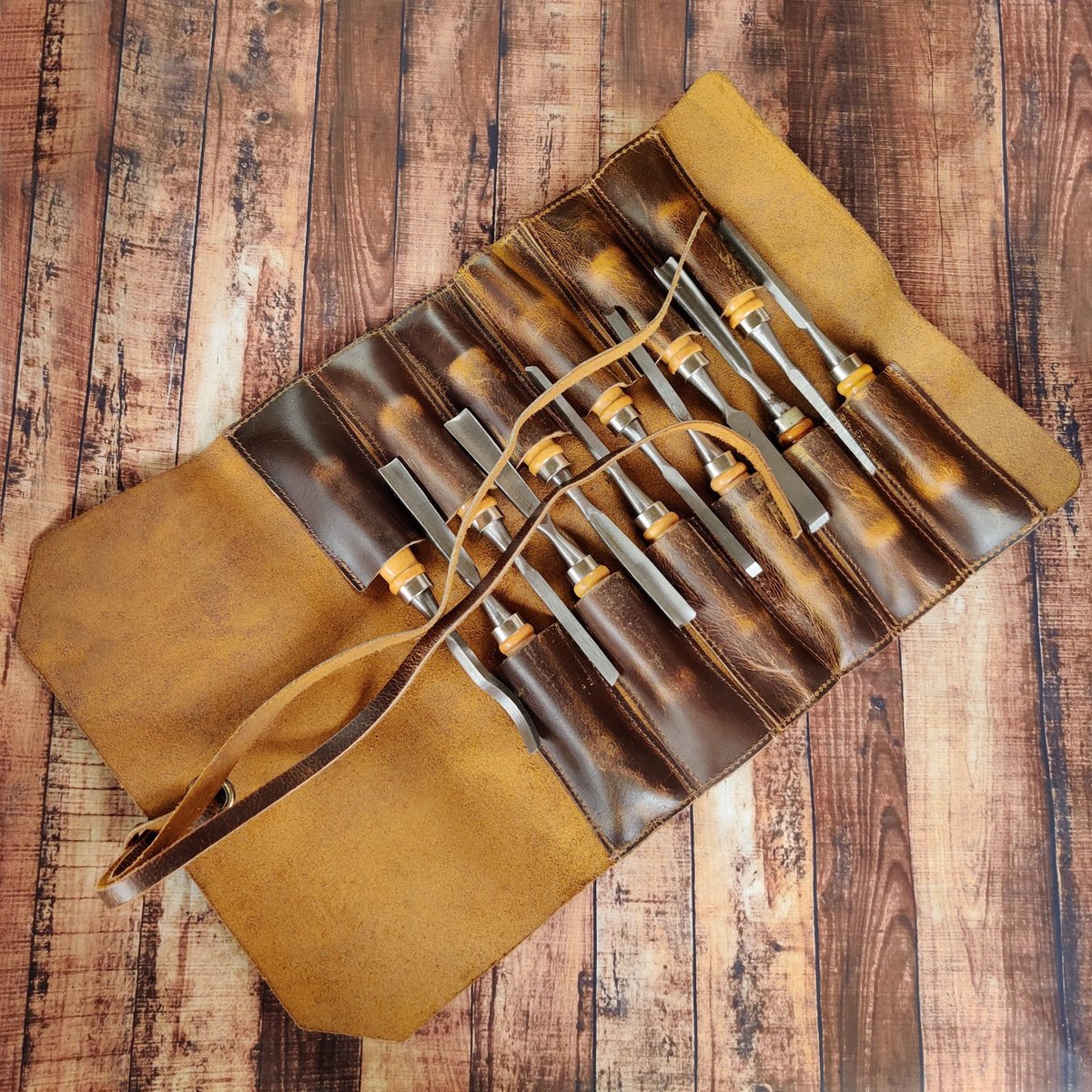 RetroGiftsStore's tweet photo. Excited to share the latest addition to my #etsy shop: Personalized Gift Leather Roll Pouch Woodworking Wrenches organizer tools roll bag with 12 slots Car tools Garage Storage Gifts For Crafters https://t.co/zddl648GcA #brown #leatherworking #hand #no #carving https://t.co/xiRzYjjKJ4