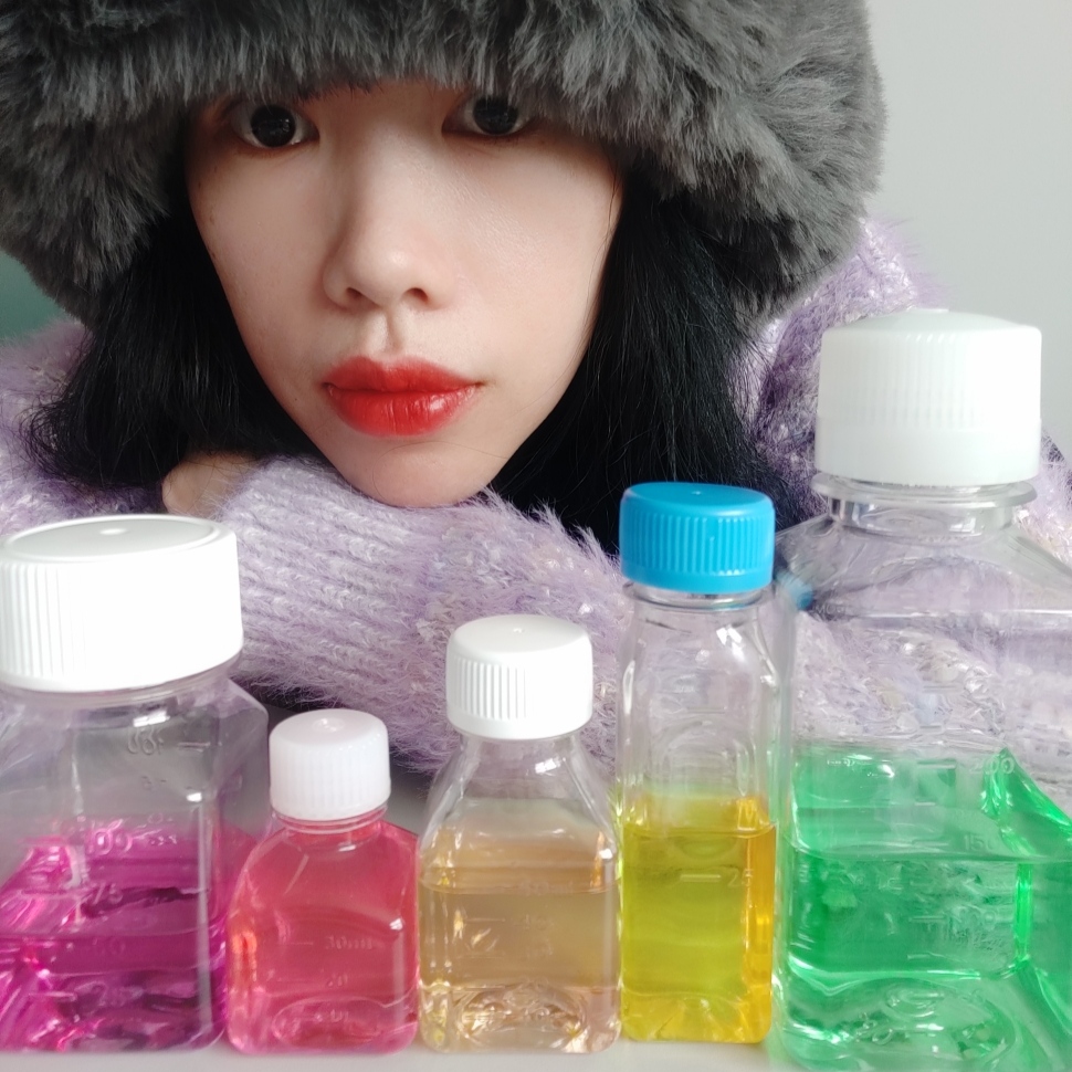 ayeroxo's tweet photo. When I see you looking back at me~
#ayeroxo #cellculture #mediabottles #labconsumable #laboratorybottles https://t.co/2v4UnoaPe1