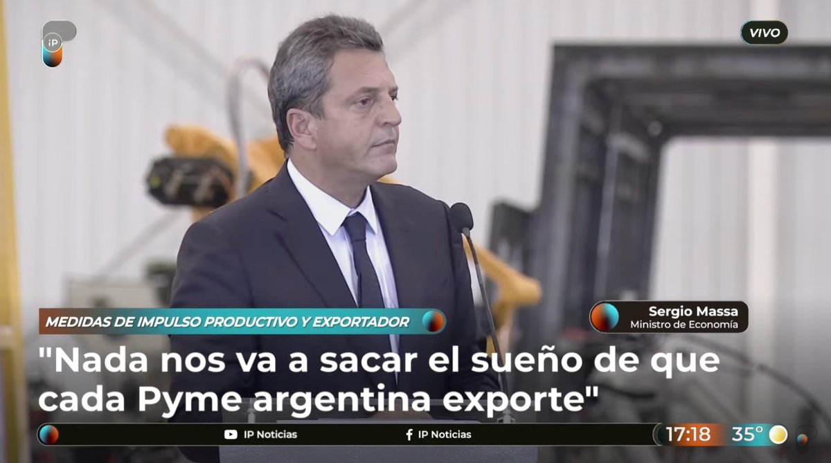 Silvanatorres84's tweet photo. #PotenciaPyMEX "Cada PyME que exporta son dólares que hacen más fuerte a nuestra economía. Cada dólar que vendemos de trabajo argentino al mundo representa empresas más fuertes, banco central más fuerte y trabajadores mucho mejor pagos”, Sergio Massa en Benavídez. https://t.co/qaAXEIJXd6