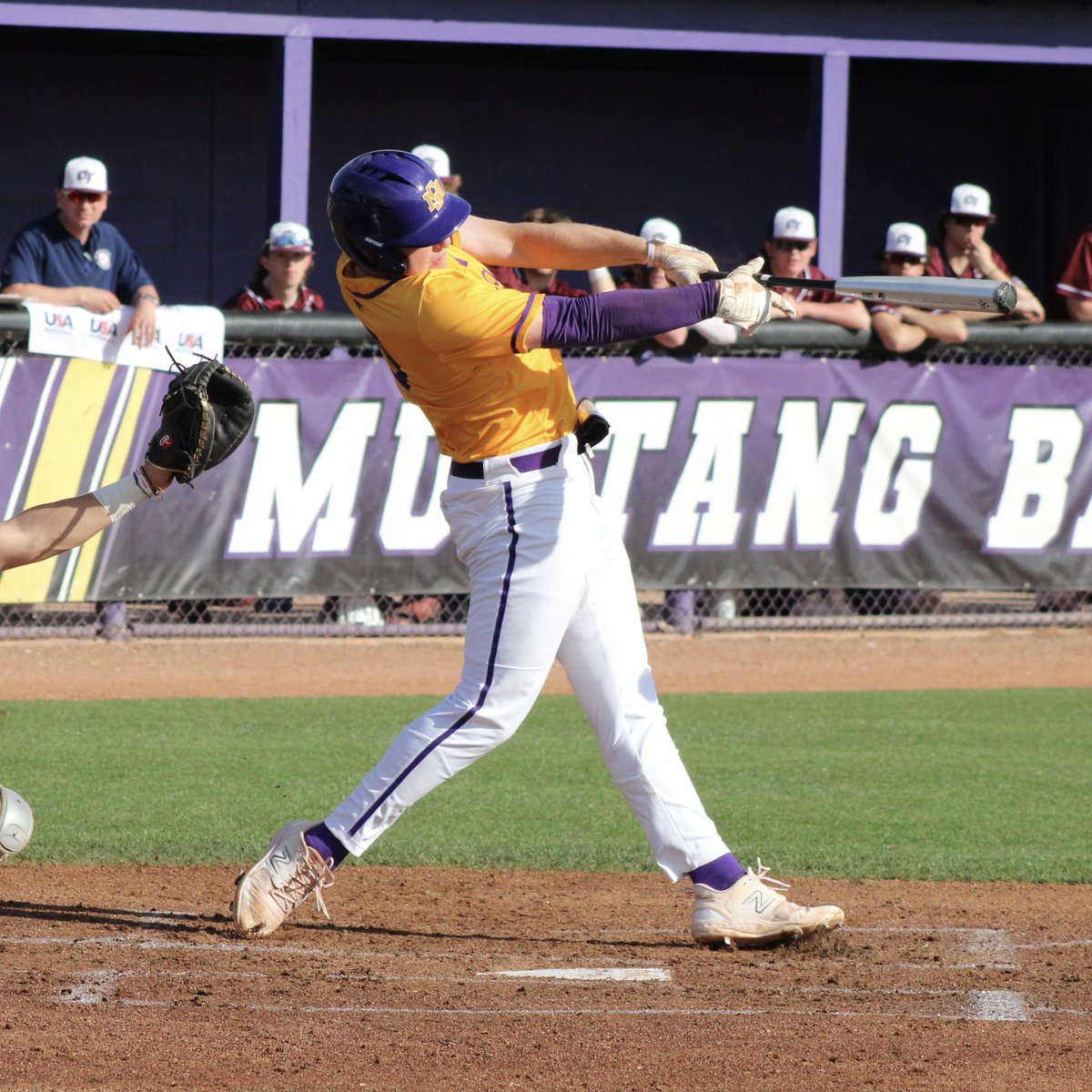 SMHSMustangBB's tweet photo. Mustangs 4, Cherokee Trail 2
Bryce Madison picks up the win going the first 4 innings and Andrew Balian picks up the save throwing the final 3 innings. Matthew Shultz led the offense with two hits including a double. Braden Harvey’s spectacular catch sealed the victory. https://t.co/gJcIq73jYg