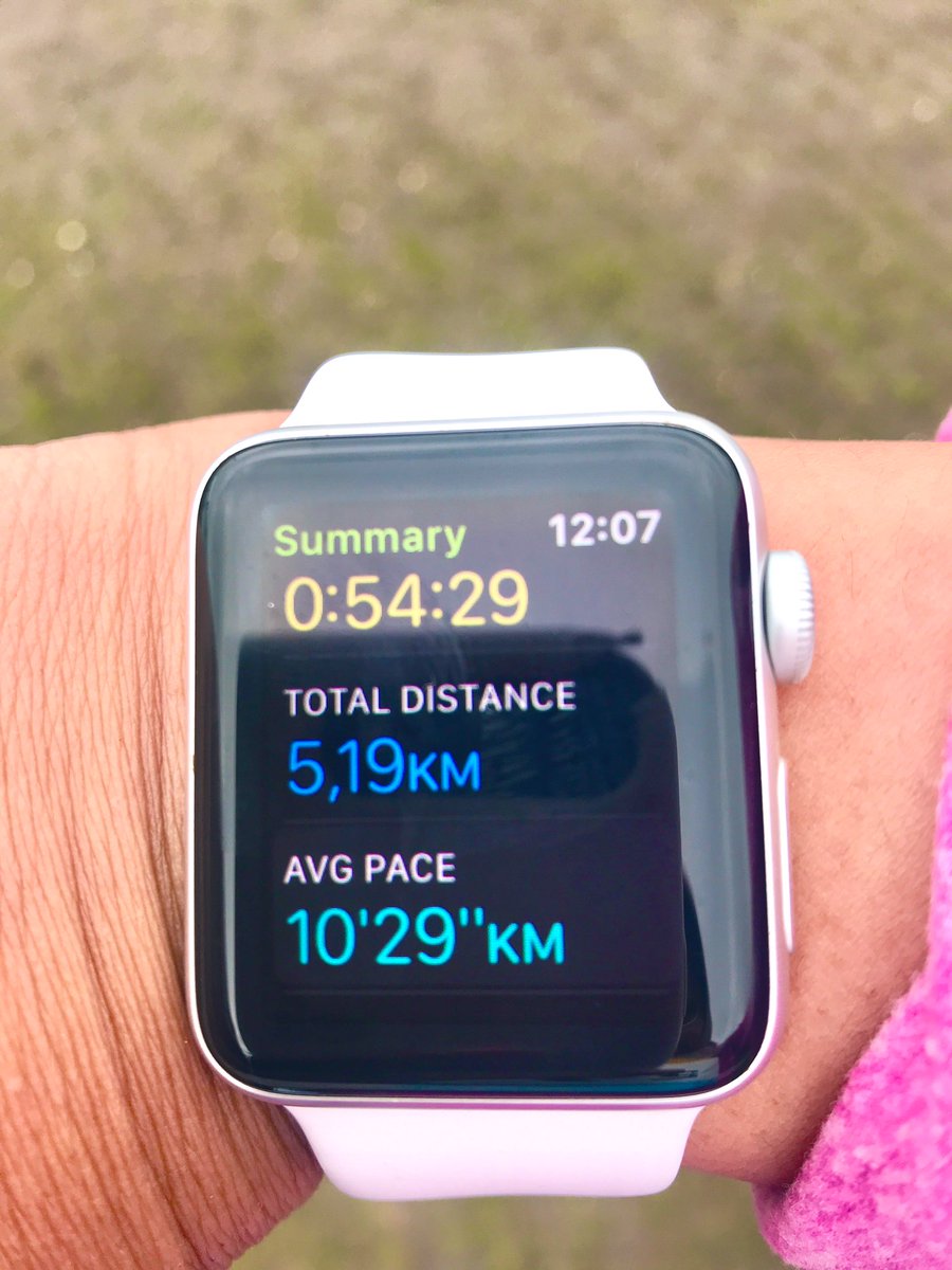 Denald's tweet photo. Finisher 5.2km #CPCLoop Den Haag 2023.
Lari non stop saat suhu 3Β°C + angin kencang + tiba2 hujan deres, sungguh tak mudah.
Kami (Janin di perut & Saya) berhasil!
Waktu 54 menit. Goed gedaan! Pace cimit2 sing penting finishπ
Klo ga hamil, biasa ikut yg 10km. Skrng 5km saja. https://t.co/ajBKzZFHGt