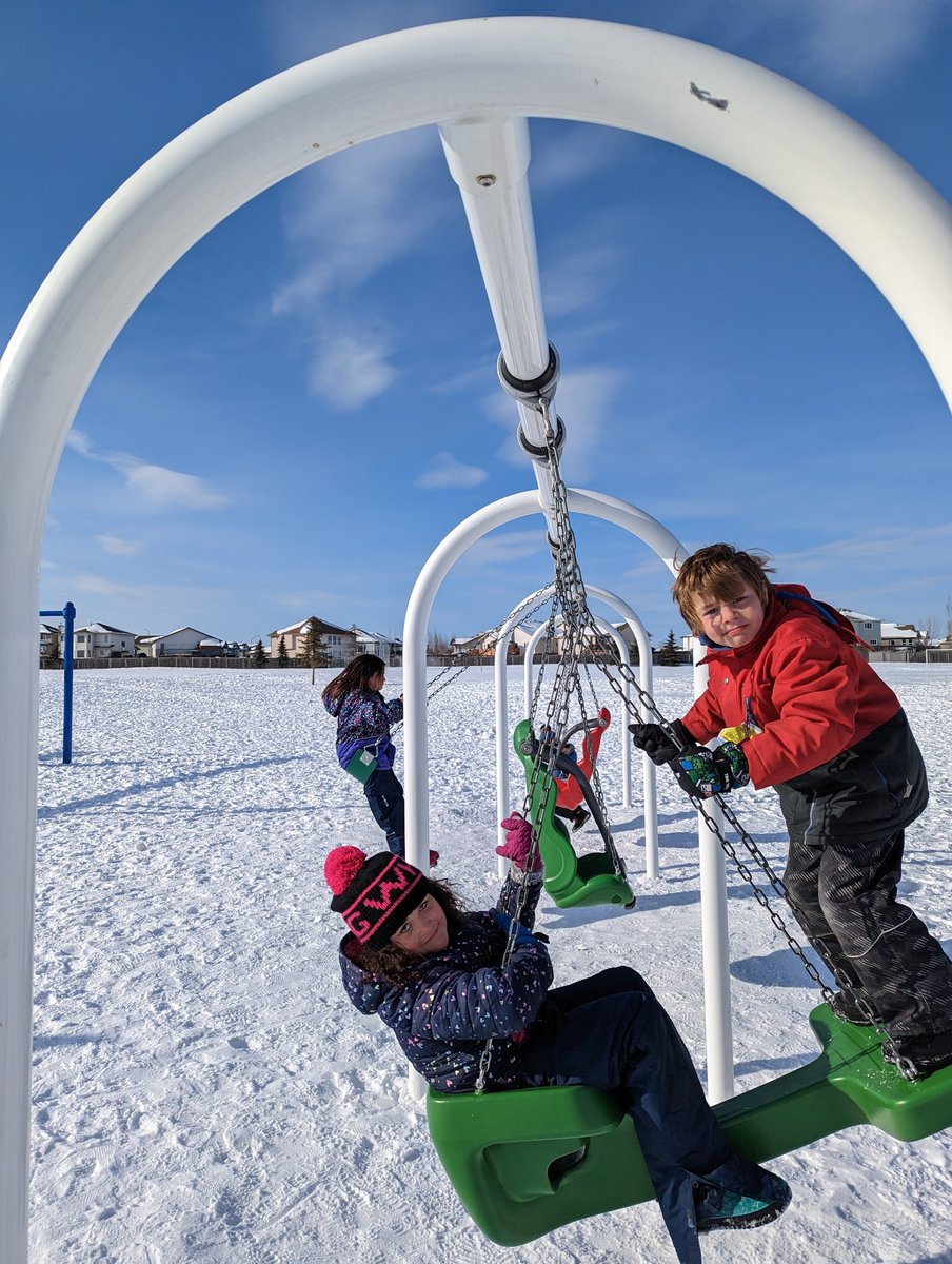 MsBarringtonCG's tweet photo. We have been learning about how structures need to both support and resist forces... what better examples than our playground structures! @ChristinaGFMPSD @FMPSD #iteachthird #scienceisfun #buildingandtesting #grade3istheplacetobe https://t.co/NNaUvVDKZg
