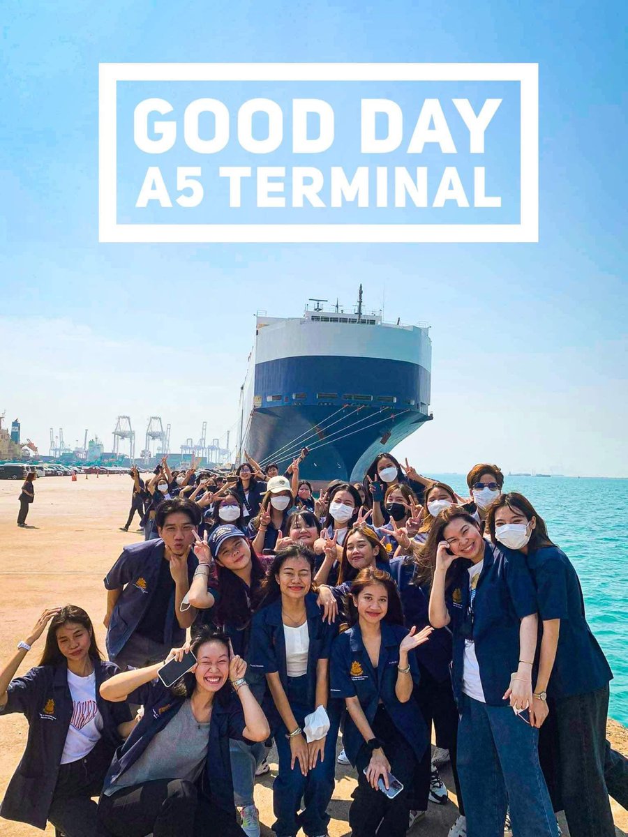 logistics_MS_SU's tweet photo. นักศึกษาสาขาวิชาการจัดการโลจิสติกส์ ชั้นปี 3 ศึกษาดูงาน ณ ท่าเรือแหลมฉบัง
#dek66 #tcas66 #SUMS #โลจิสติกส์ศิลปากร #ทีมศิลปากร #ศิลปากร #การจัดการศิลปากร #ศิลปากรเพชรบุรี #ศิลปากรบางรัก https://t.co/Io1lVsxzpE