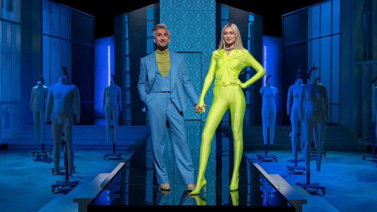 classhalfull's tweet image. That finale look has Gigi Hadid looking like she’s in a live action Totally Spies