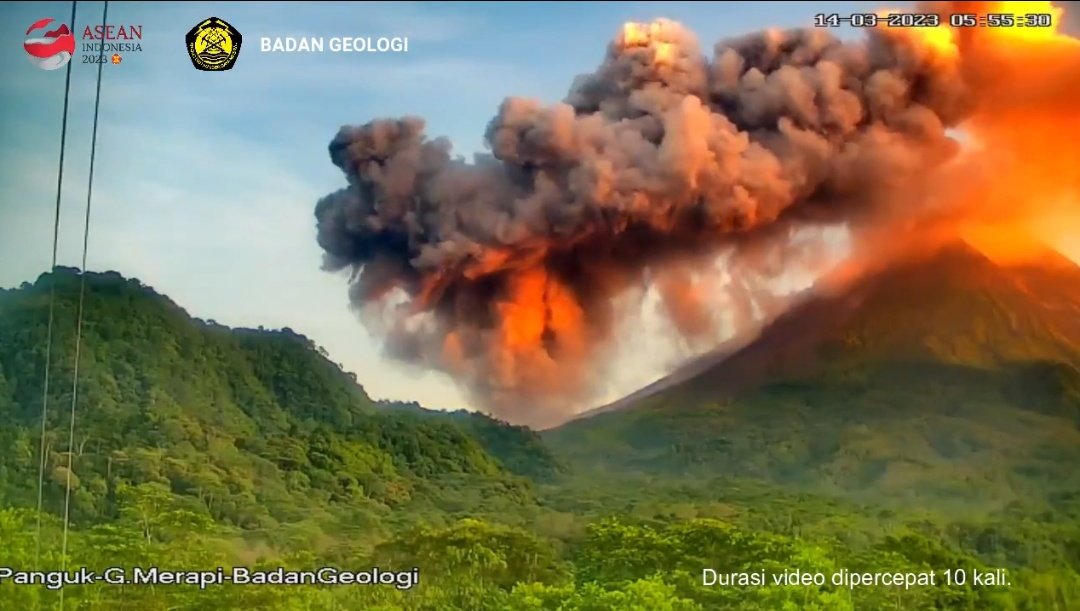 merapi_uncover's tweet photo. Merapi pagi ini 05:55 wib https://t.co/tMzYCpE2Rv