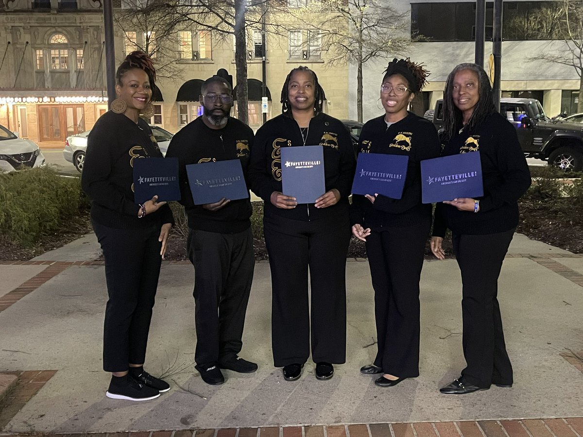 E. E. Smith WBB tweet media