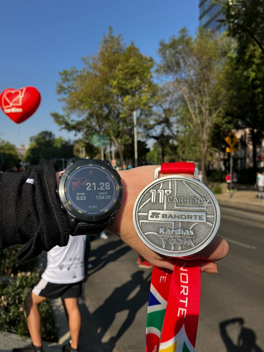 GarminMexico's tweet photo. 🏅 ❤️ Medal Monday de Sofia Berwig #21K #Enduro2 👏
#KardiasTUDN
#GarminAmbassador
#GarminTiempoOficial https://t.co/Zkt9iQL8G0