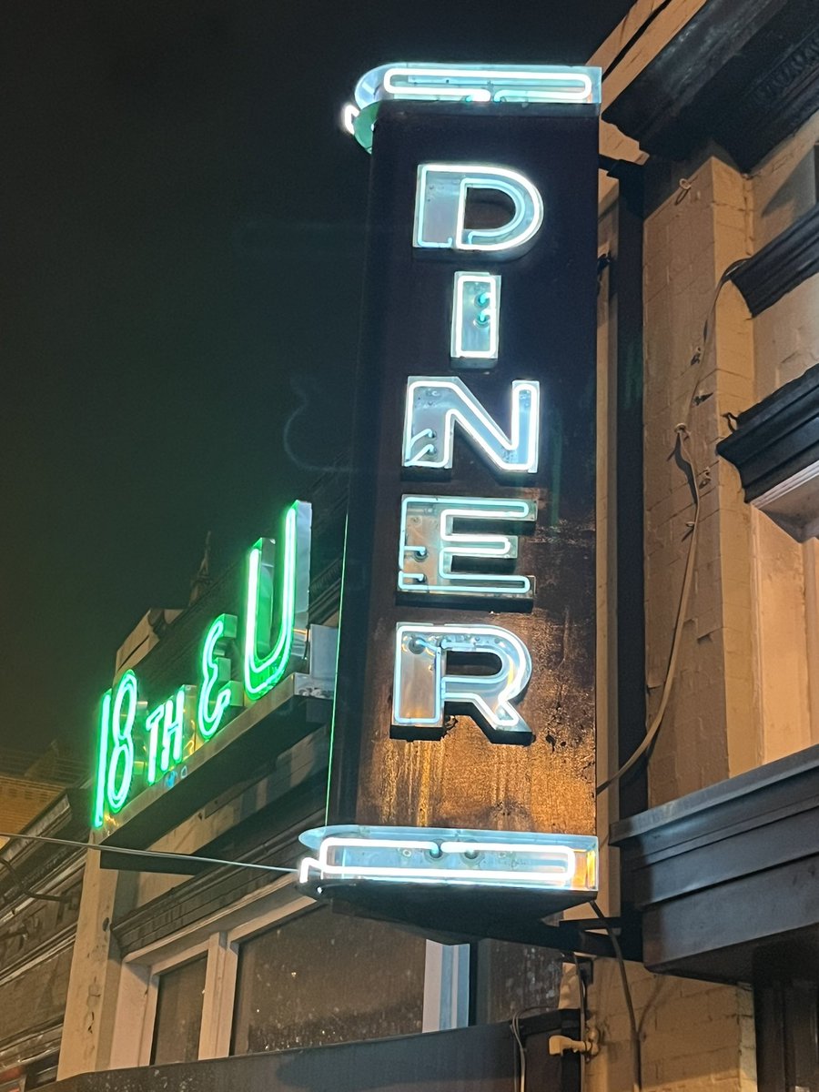 wetatvfm's tweet photo. WETA is in Adams Morgan tonight celebrating the latest episode of #IfYouLivedHere with a watch party at @duplexdiner hosted by @BedizGroup! Cheers to AdMo!! 🥂 https://t.co/03siw73bbX