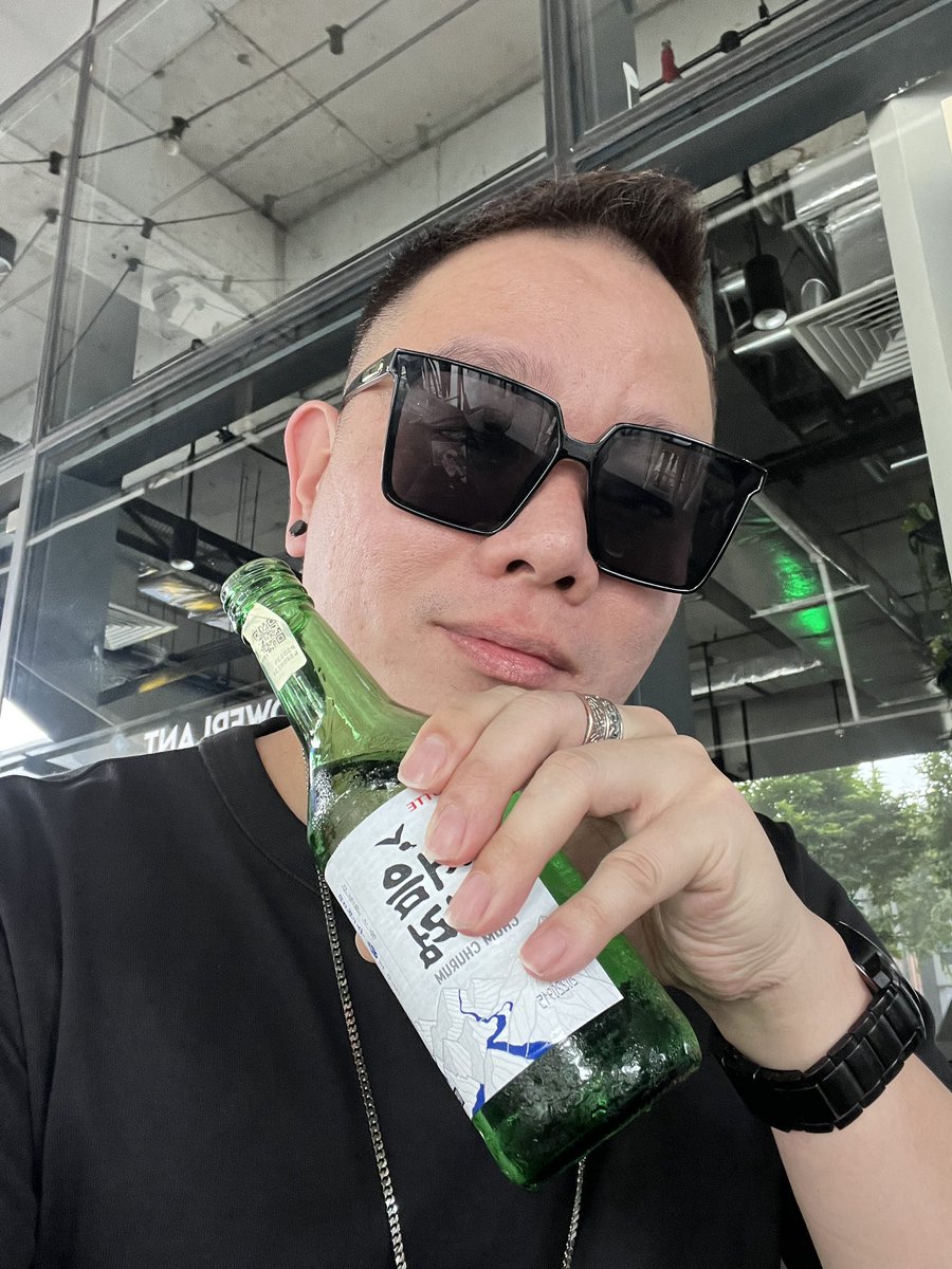 HengkySteve's tweet photo. Drink recharge ❤️💪🏻 https://t.co/vg734B5NL3